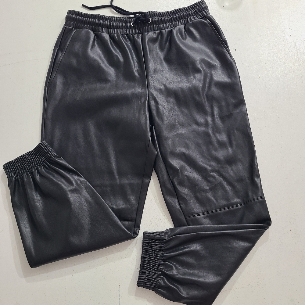 Women's MEDIUM (Petite)-Truth By Republic Faux Leather Joggers Pants black vegan